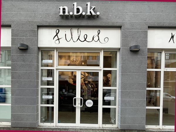 Eingang des n.b.k. (Foto: Anne Schüchner)