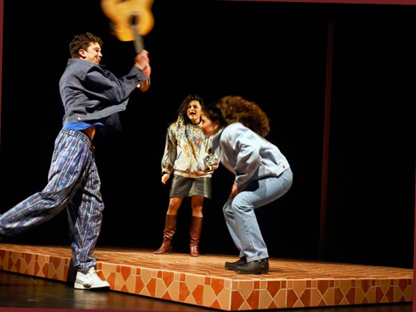 Szene aus "Zukunftsmusik "(© Ute Langkafel MAIFOTO) v.l.n.r. Marc Benner, Via Jikeli & Aysima Ergün